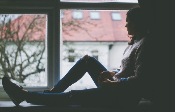 סימנים לדיכאון אחרי לידה: תסמינים ואבחון עצמי לפי שאלון אדינבורו