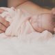 רשימת ציוד לתינוק בן יומו: מה צריך לחכות לכם בבית לאחר הלידה?